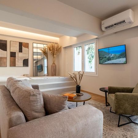 Derouse Eva Suite Jacuzzi & Sauna 雅典 外观 照片